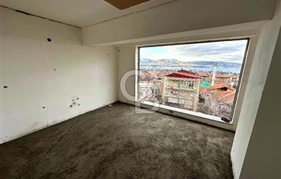 Gölcük Yeni Mahallede Yerden Isıtmalı Satılık Daire