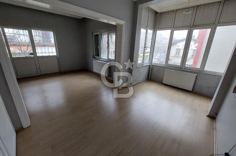 Pendik Bahçelievler Mahallesi çarşı 105 m2 net kiralık 3+1 daire