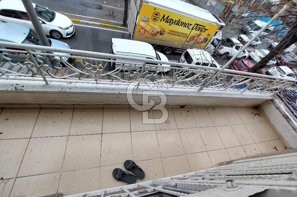 Pendik Bahçelievler Mahallesi çarşı 105 m2 net kiralık 3+1 daire