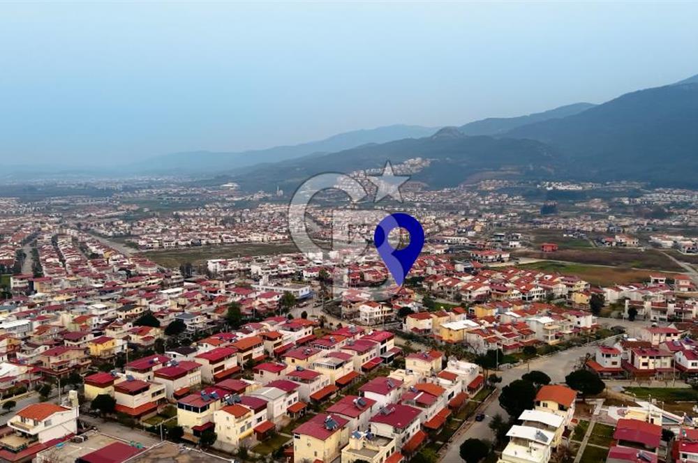 Kuşadası Davutlar Güzelçamlı Triplex Satılık 4+1 Yazlık Villa
