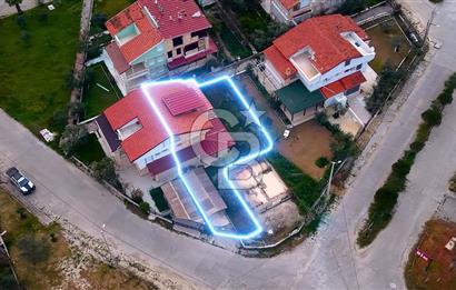 Kuşadası Davutlar Güzelçamlı Triplex Satılık 4+1 Yazlık Villa