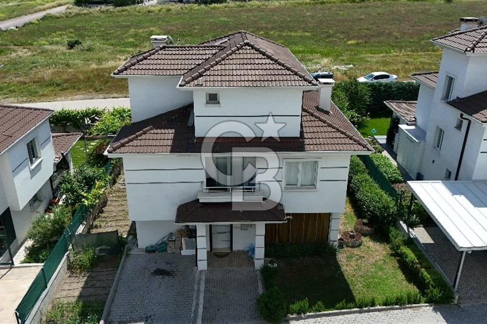 BAĞLICA 4+1  SİTE İÇİNDE MÜSTAKİL 470M2 ARSA PAYLI DAİRE FİYATINA VİLLA