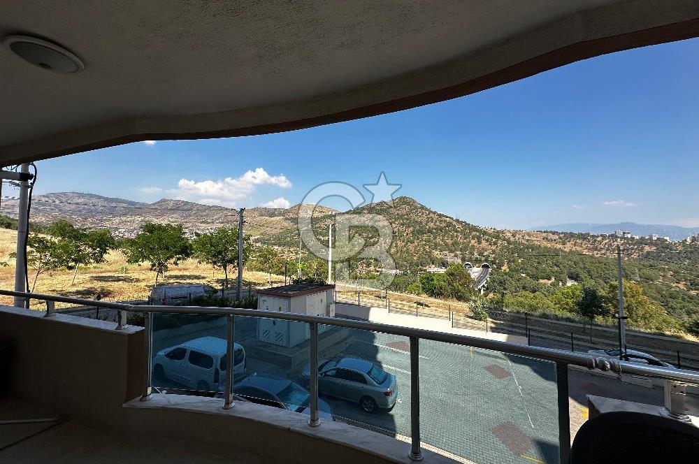 BAYRAKLI’DA DENİZ  MANZARALI 3+1 165m2 KİRALIK DAİRE