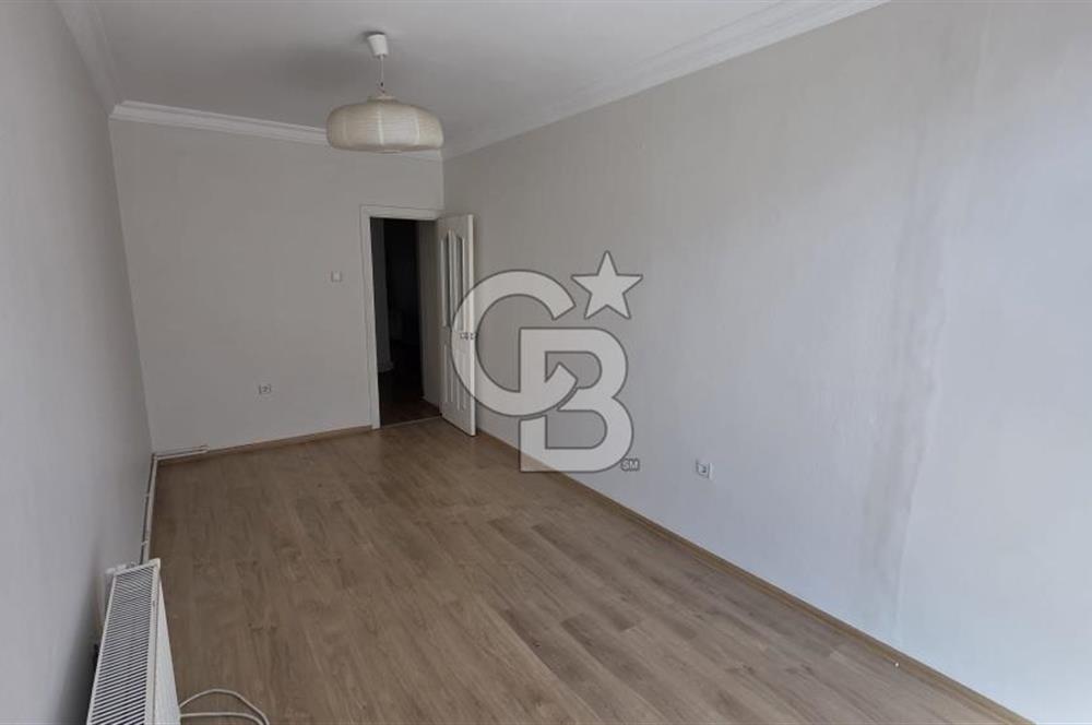 Basın Sitesi'nde Mükemmel Konumda, Çok Kullanışlı 95 m2 2+1