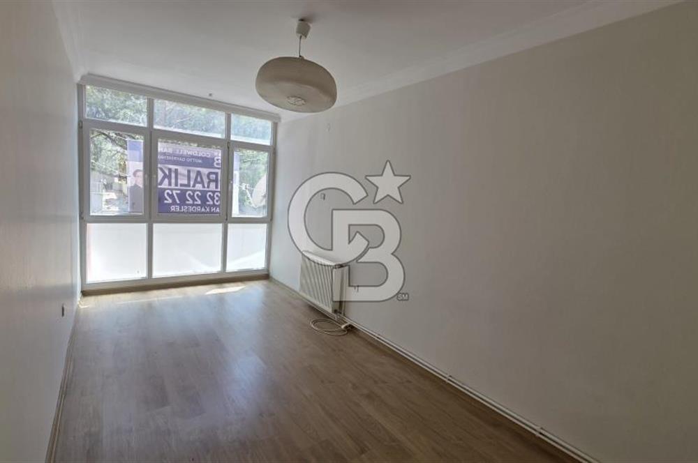 Basın Sitesi'nde Mükemmel Konumda, Çok Kullanışlı 95 m2 2+1