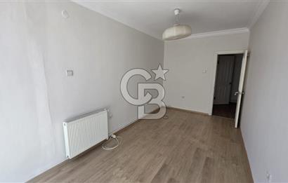Basın Sitesi'nde Mükemmel Konumda, Çok Kullanışlı 95 m2 2+1