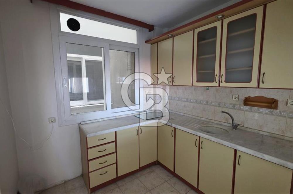 Basın Sitesi'nde Mükemmel Konumda, Çok Kullanışlı 95 m2 2+1