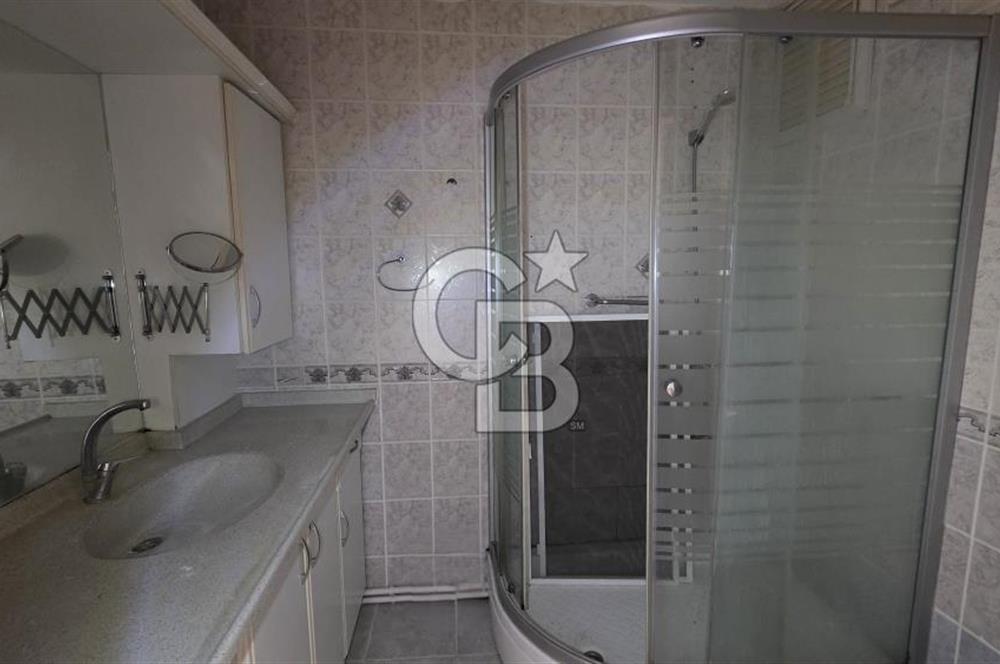 Basın Sitesi'nde Mükemmel Konumda, Çok Kullanışlı 95 m2 2+1