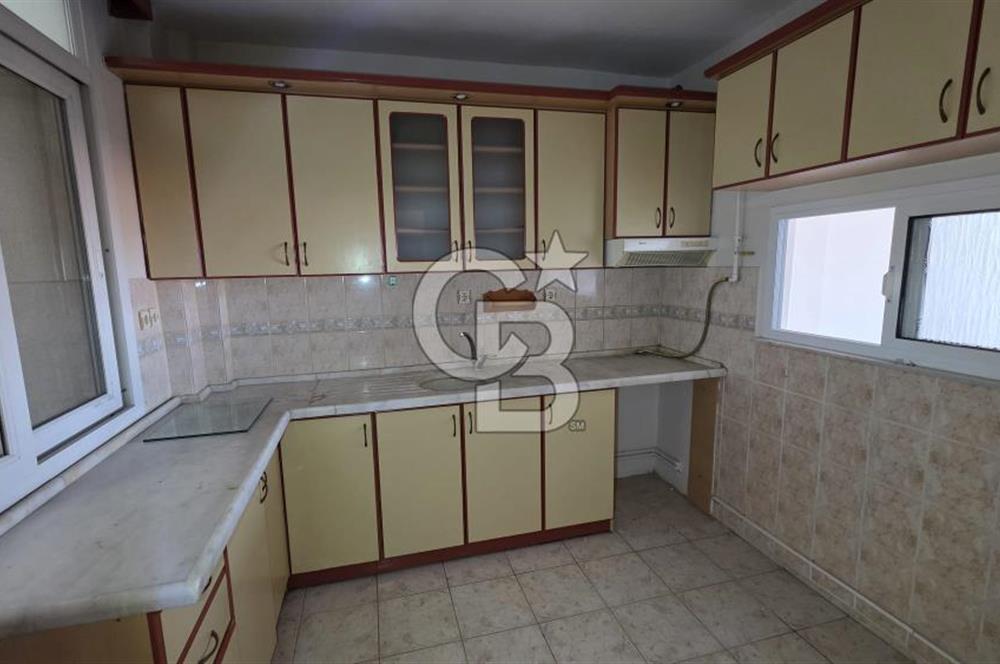 Basın Sitesi'nde Mükemmel Konumda, Çok Kullanışlı 95 m2 2+1