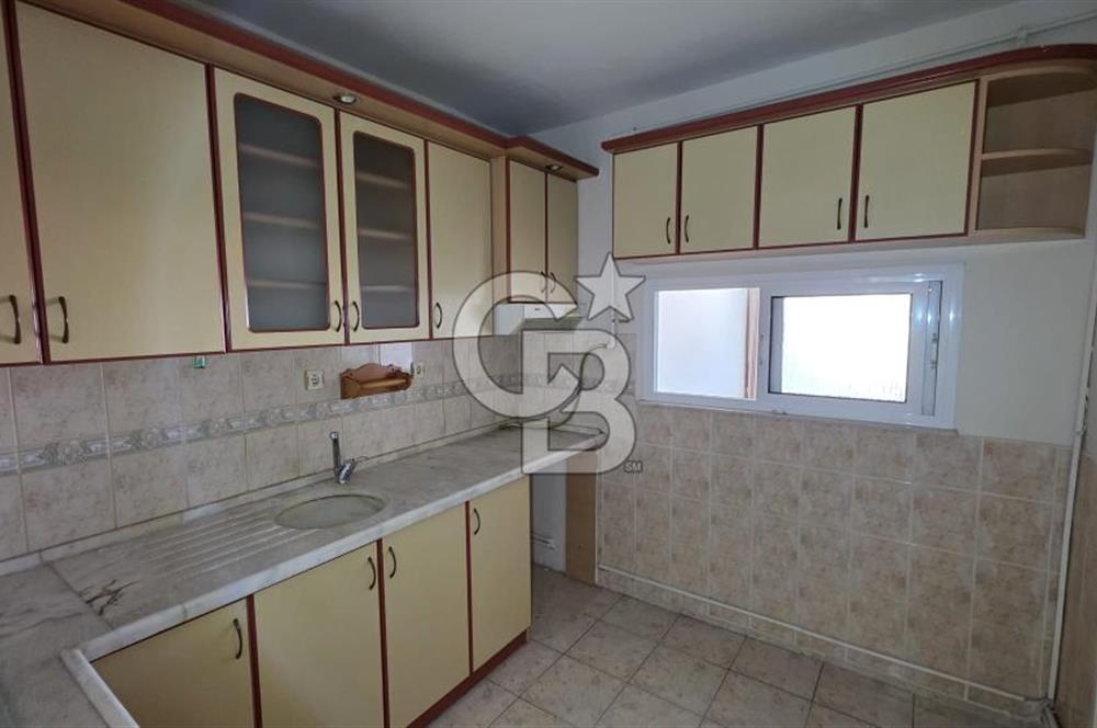 Basın Sitesi'nde Mükemmel Konumda, Çok Kullanışlı 95 m2 2+1