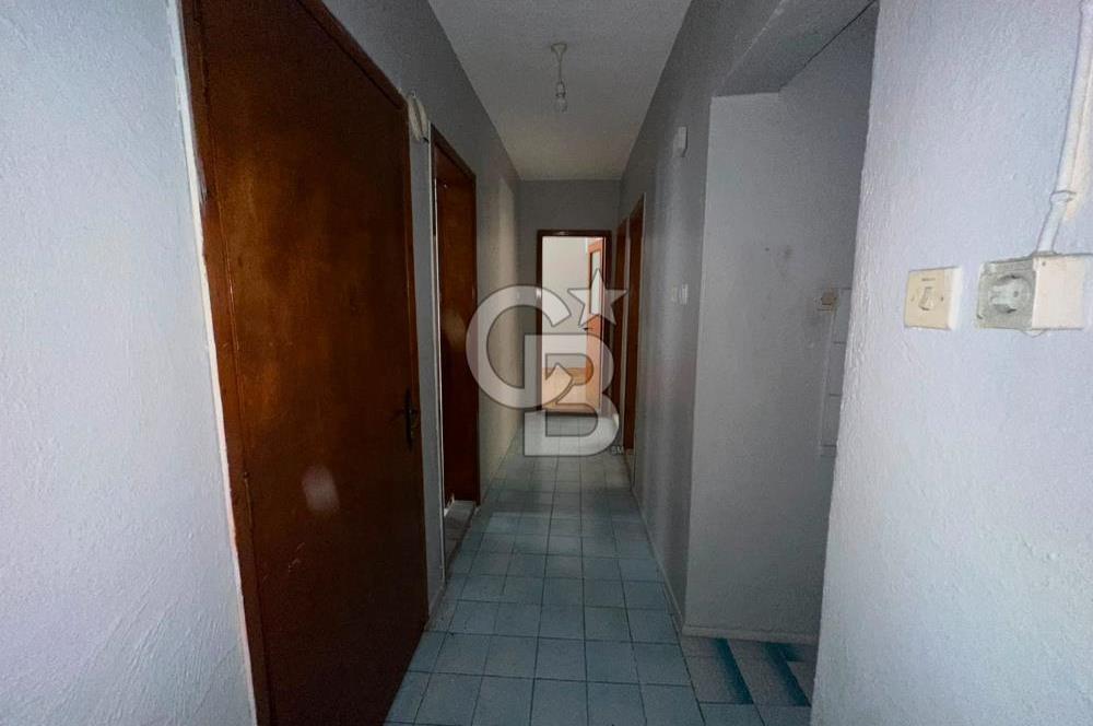 BORNOVA YEŞİLOVA'DA KOMPLE SATILIK APARTMAN