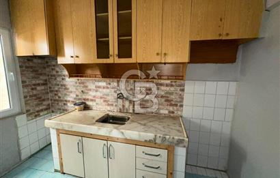 BORNOVA YEŞİLOVA'DA KOMPLE SATILIK APARTMAN