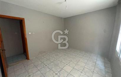 BORNOVA YEŞİLOVA'DA KOMPLE SATILIK APARTMAN
