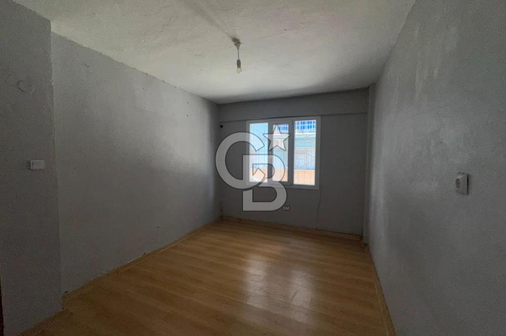 BORNOVA YEŞİLOVA'DA KOMPLE SATILIK APARTMAN