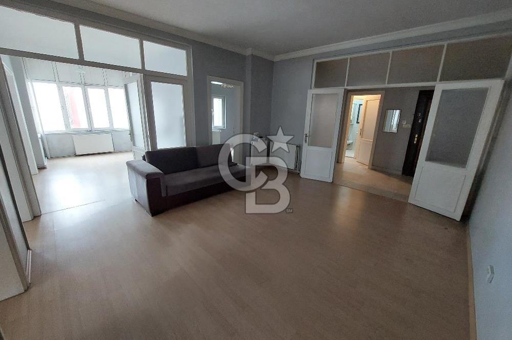 Pendik Bahçelievler Mahallesi çarşı 105 m2 net kiralık 3+1 daire