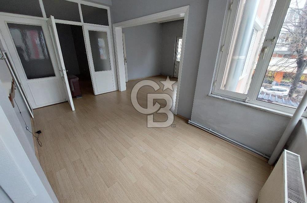 Pendik Bahçelievler Mahallesi çarşı 105 m2 net kiralık 3+1 daire