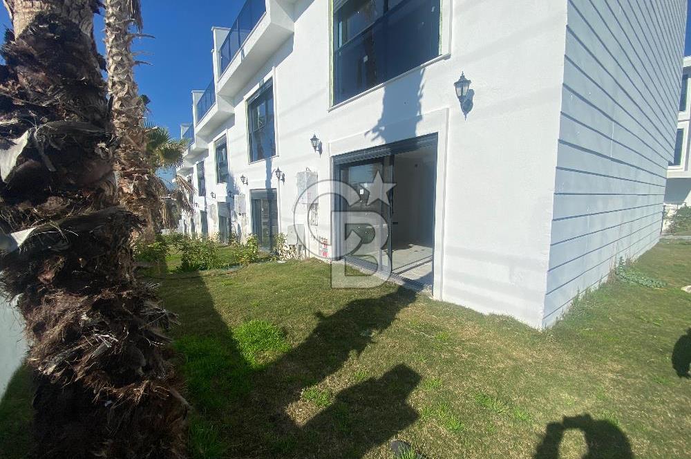 İzmir Torbalı Ayrancılarda Site İçerisinde Satılık Tripleks Villa