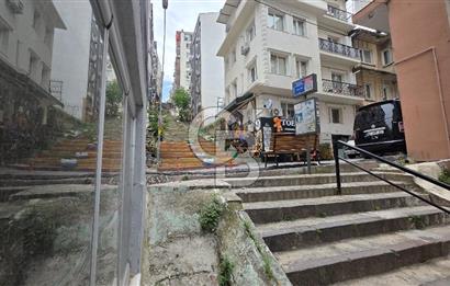 Karataş H.Rıfat Cd. Üzerinde 2+1 Satılık Kullanışlı,Ferah DaireFavorilerime EkleYazdırFacebook ile paylaş X ile paylaş E-posta ile gönder