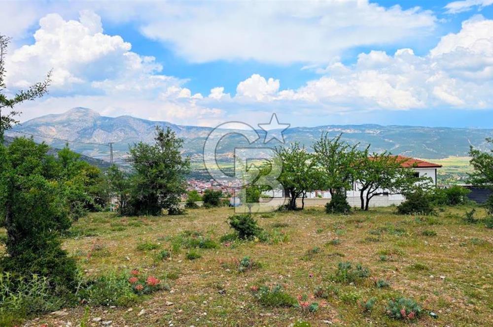 Serinhisar Şaireşref de 548 M² 2 Kat %40 İmarlı Satılık Arsa