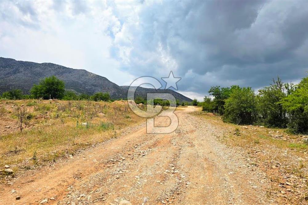 Serinhisar Şaireşref de 548 M² 2 Kat %40 İmarlı Satılık Arsa