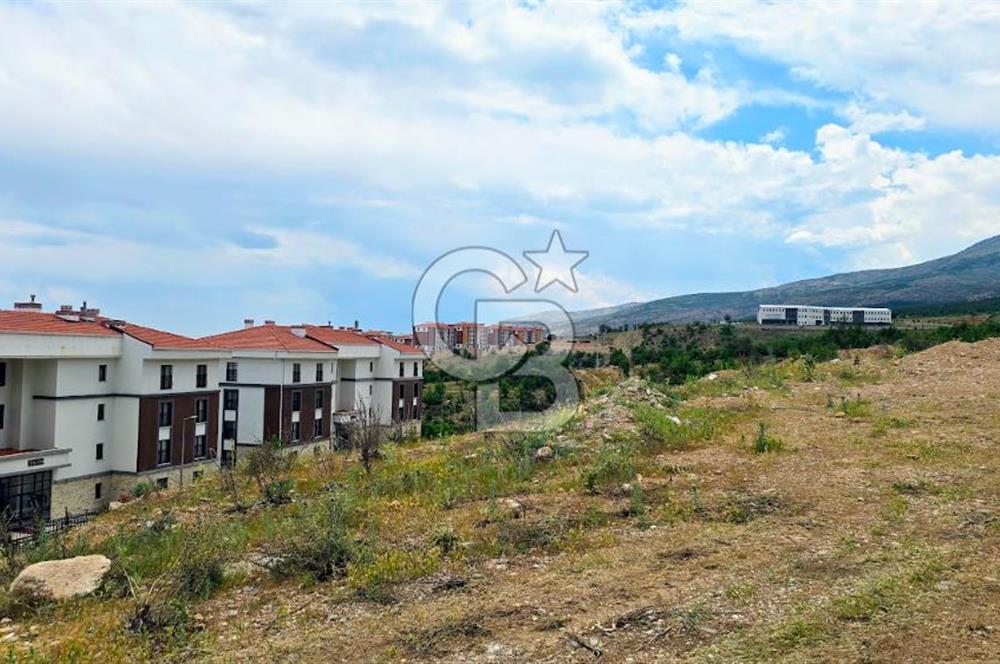 Serinhisar Şaireşref de 548 M² 2 Kat %40 İmarlı Satılık Arsa