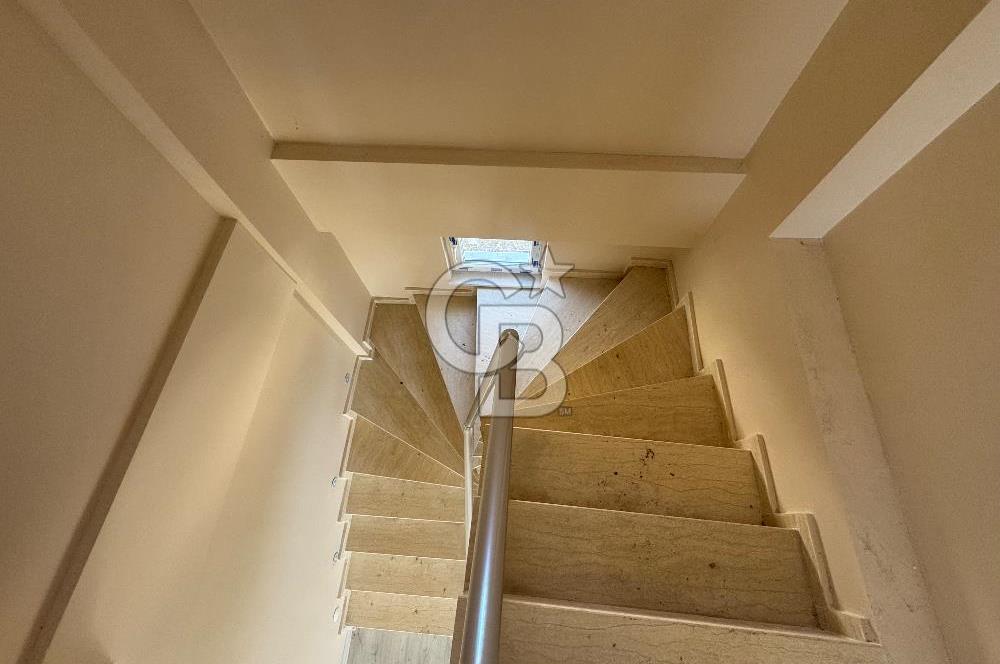 Yenicede Deniz Manzaralı Lüks ikiz Villa 430m2 Arsa İçinde