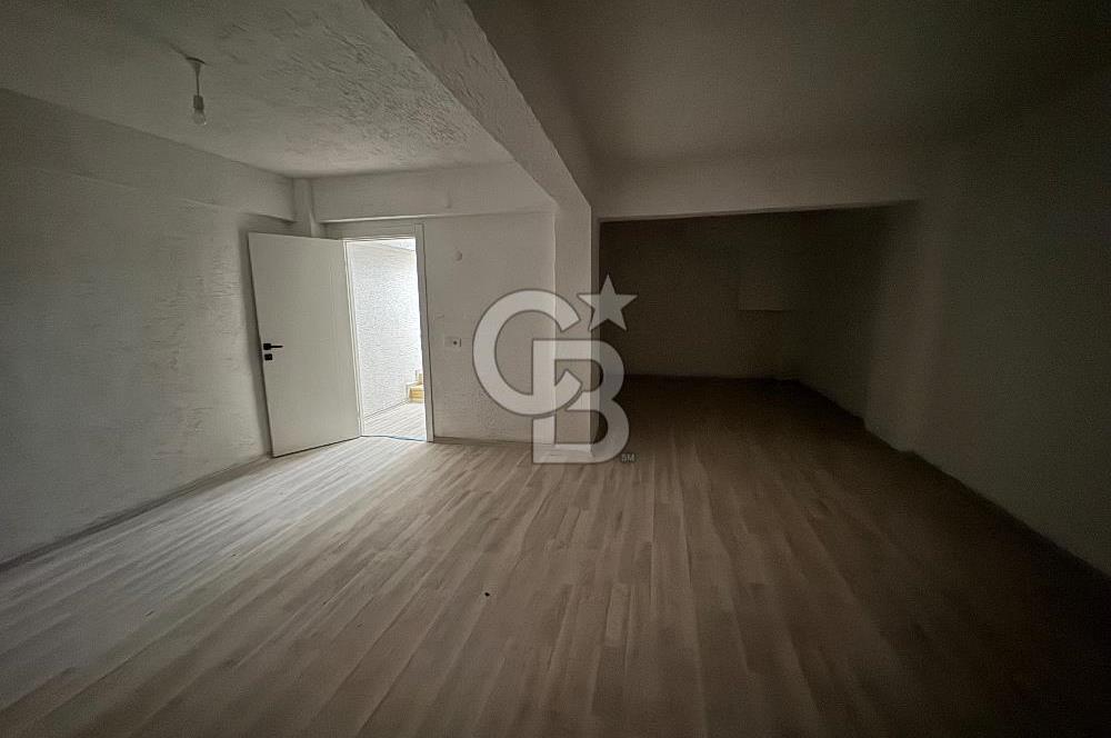 Yenicede Deniz Manzaralı Lüks ikiz Villa 430m2 Arsa İçinde