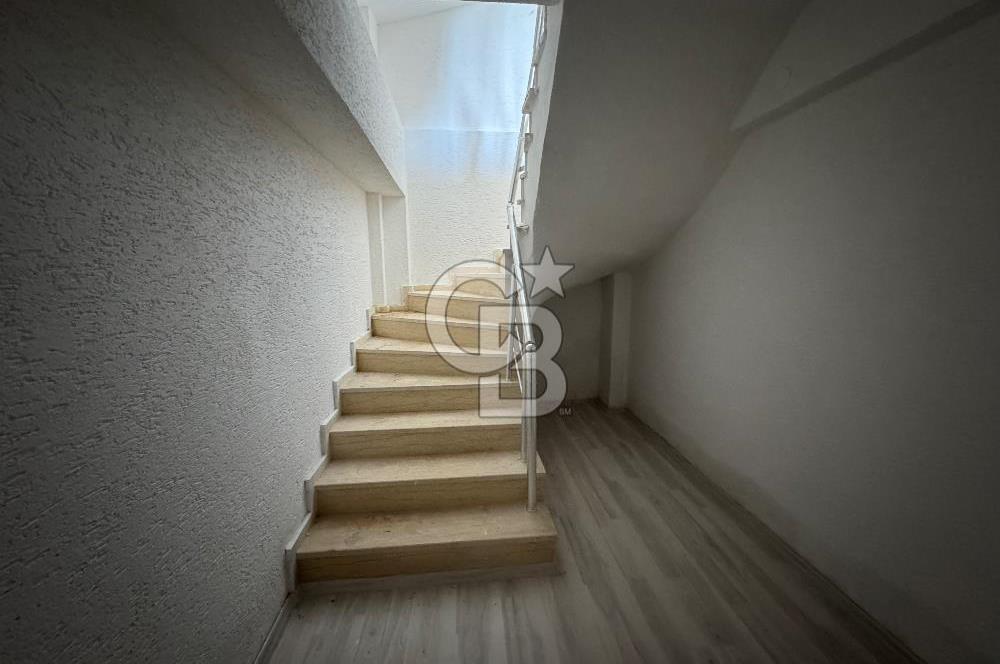Yenicede Deniz Manzaralı Lüks ikiz Villa 430m2 Arsa İçinde