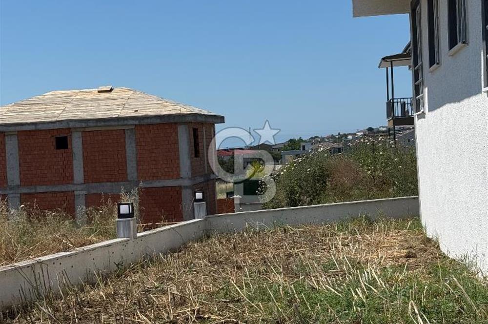 Yenicede Deniz Manzaralı Lüks ikiz Villa 430m2 Arsa İçinde