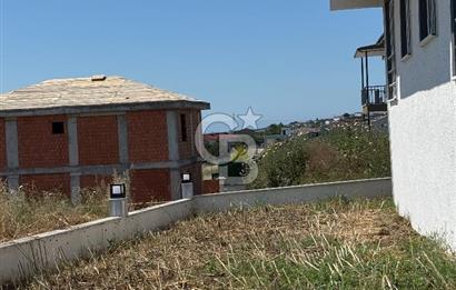 Yenicede Deniz Manzaralı Lüks ikiz Villa 430m2 Arsa İçinde
