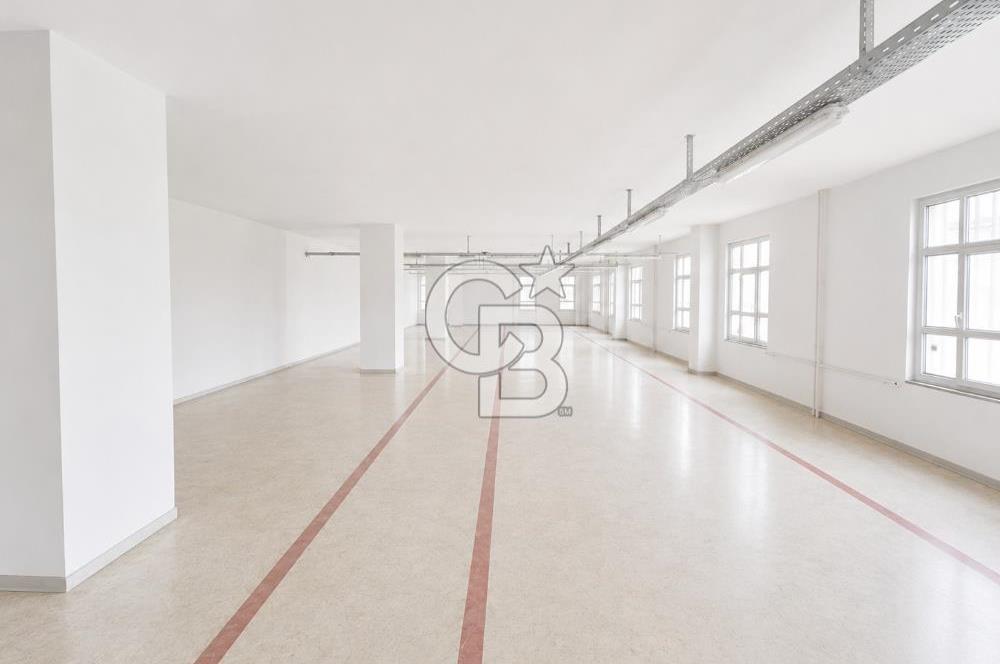 KİRALIK HADIMKÖY İSTANBUL CADDESİNE CEPHE 3600 M² FABRİKA