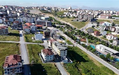SATILIK ARNAVUTKÖY TAŞOLUK'TA 500 M² VİTRİNLİ DÜKKAN