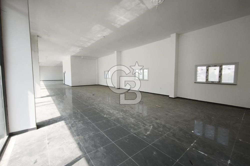 SATILIK ARNAVUTKÖY TAŞOLUK'TA 500 M² VİTRİNLİ DÜKKAN
