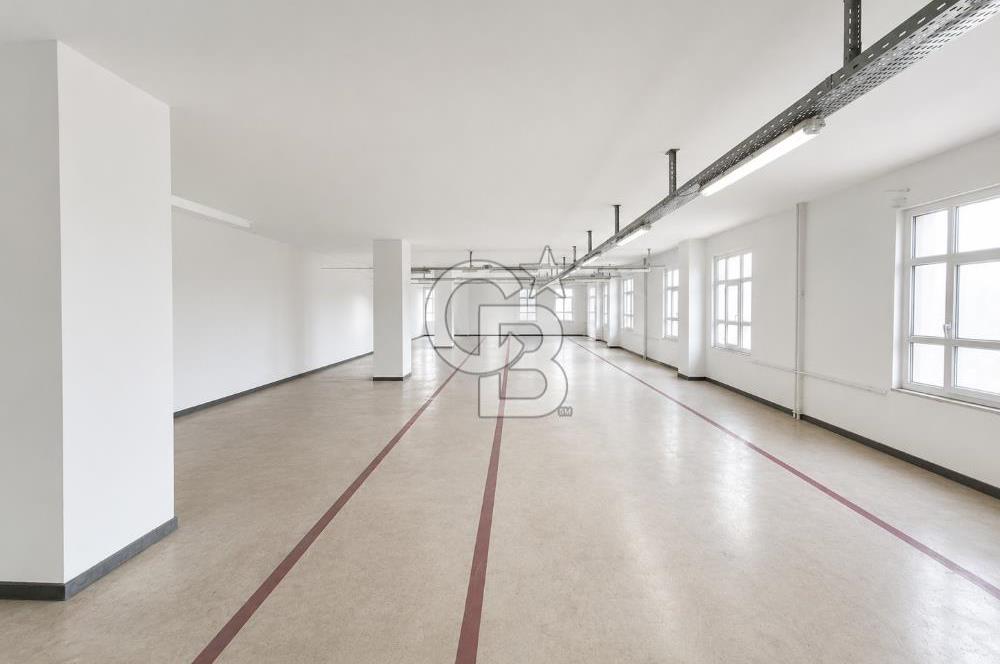 KİRALIK HADIMKÖY İSTANBUL CADDESİNE CEPHE 3600 M² FABRİKA