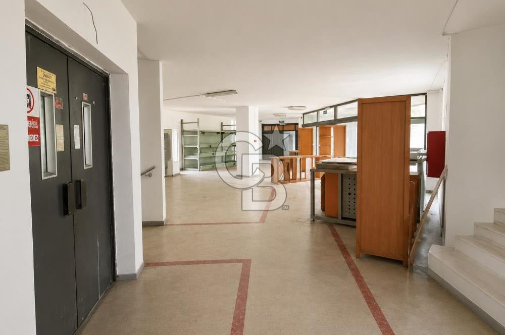 KİRALIK HADIMKÖY İSTANBUL CADDESİNE CEPHE 3600 M² FABRİKA