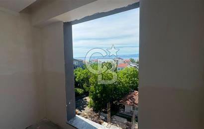 ULAŞLIDA 3+1 ANA YOLA YAKIN SATILIK DENİZ MANZARALI ÇATI DUBLEKS