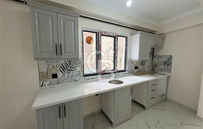 ŞEHRİN MERKEZİNDE GENİŞ VE FERAH 2+2 KİRALIK DAİRE