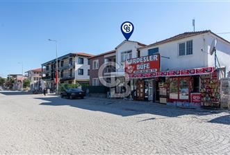 Foça Yenibağarası Mah. Ana Cadde Üzerinde Satılık Dükkan - 1 - 352411