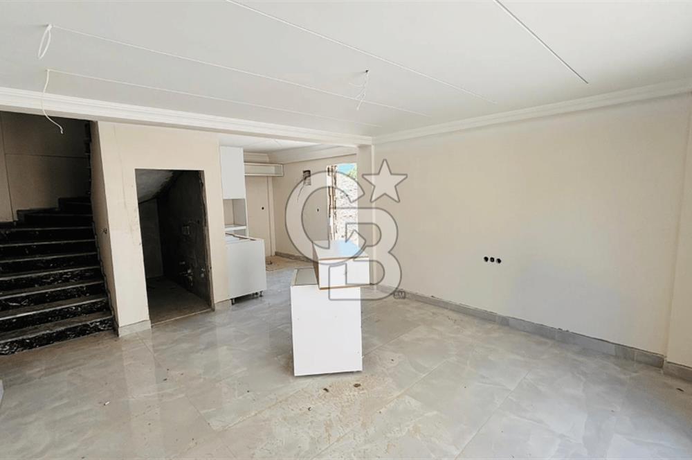 Foça Hacıveli Mah. Satılık 2+1 Bahçeli Dubleks Villa