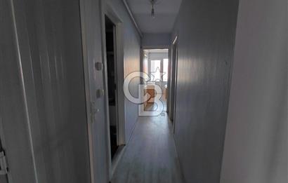 Buca Menderes Caddesi Eşyalı 2+1 Satılık Daire