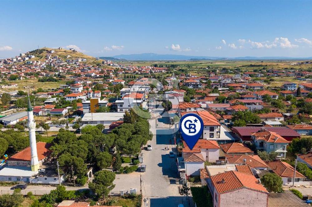 Foça Yenibağarası Mah. Ana Cadde Üzerinde Satılık Dükkan