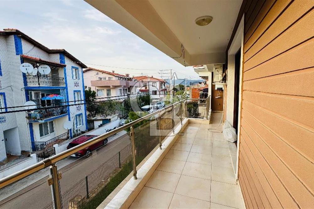 Foça Kazım Dirik Mahallesinde 2+1 Kiralık Bahçe Katı Daire