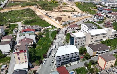 SATILIK ARNAVUTKÖY TAŞOLUK"DA 6 KATLI YÜK ASANSÖRLÜ TİCARİ BİNA