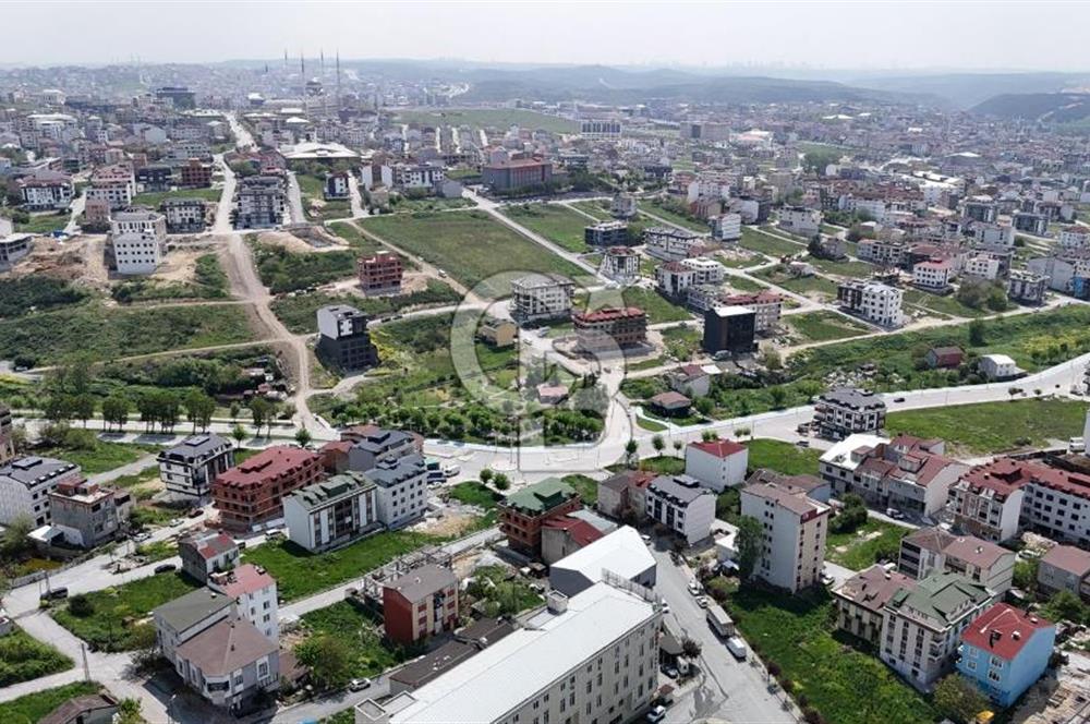 SATILIK ARNAVUTKÖY TAŞOLUK"DA 6 KATLI YÜK ASANSÖRLÜ TİCARİ BİNA