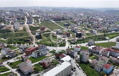 SATILIK ARNAVUTKÖY TAŞOLUK"DA 6 KATLI YÜK ASANSÖRLÜ TİCARİ BİNA