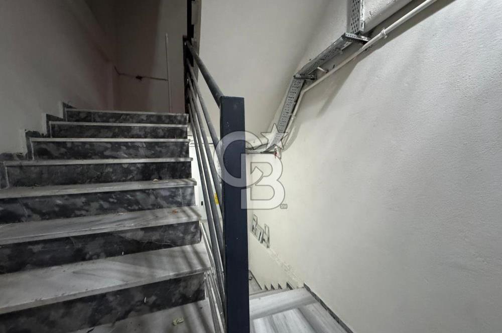 SATILIK ARNAVUTKÖY TAŞOLUK"DA 6 KATLI YÜK ASANSÖRLÜ TİCARİ BİNA