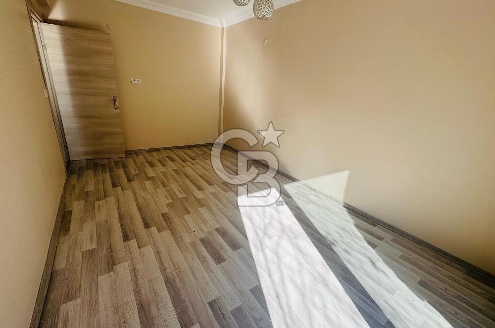 Foça Kazım Dirik Mahallesinde 2+1 Kiralık Bahçe Katı Daire
