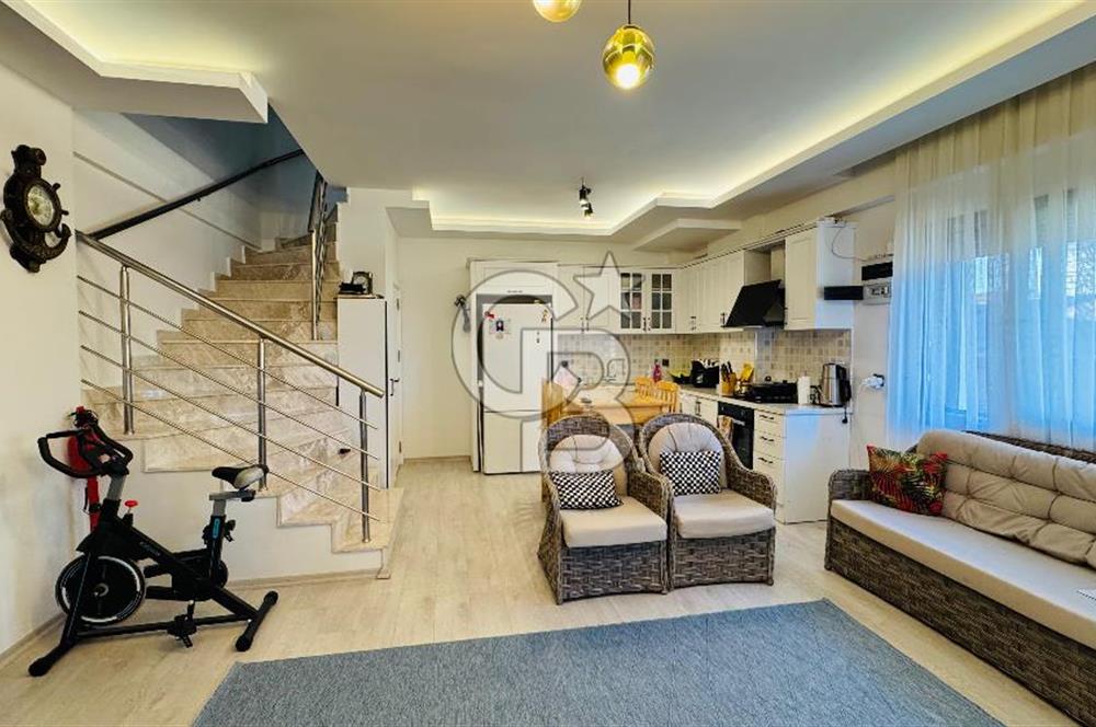 Foça Hacıveli Mah. 2+1 Eşyalı Kiralık Dubleks Villa
