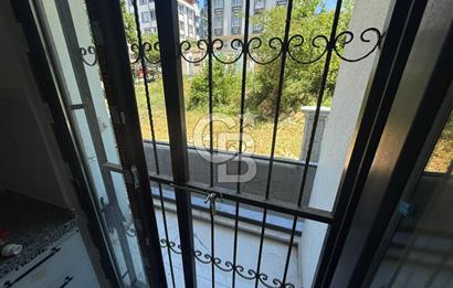 KİRALIK KARLIBAYIR'DA SİTE İÇERİSİNDE 2+1 SIFIR DAİRE