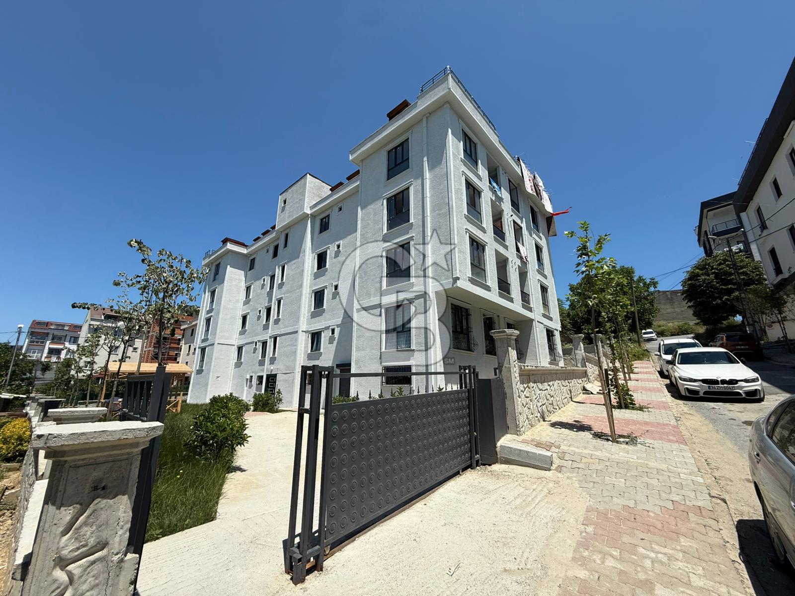 KİRALIK KARLIBAYIR'DA SİTE İÇERİSİNDE 2+1 SIFIR DAİRE